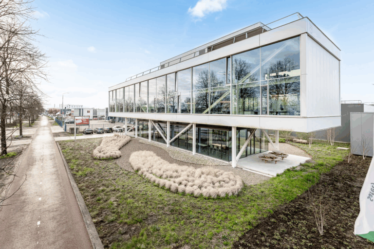 underdog pand op de vossenbeemd in helmond
